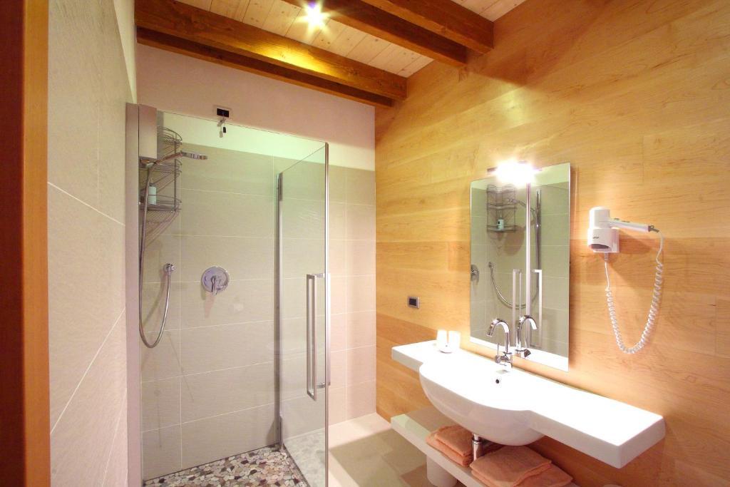 Affittacamere Alle Trote Sùtrio Habitación foto